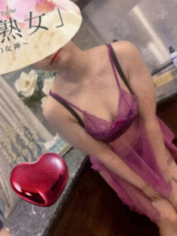 取手みくさんのプロフィール｜大人の女性による、寛容力と包容力のある美蝶が戯れる、高級店でのサービスを✨ずば抜けた才覚をもつｾﾗﾋﾟｽﾄによる究極の施術を受けることができる、90分コースをぜひご堪能ください。｜東京目黒高級セレブ熟女