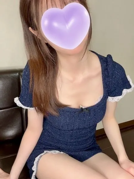 セラピスト「霞さん」のプロフィール 立川/八王子/国分寺/徒歩3～6分 Luxe Aroma(ラグゼアロマ) 都心に負けない濃密な施術を