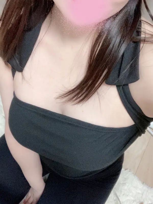 堀北ゆいかさんのプロフィール|赤羽・秋葉原・大井町・池袋・新宿・立川・錦糸町メンズエステ|むちむちお姉さん