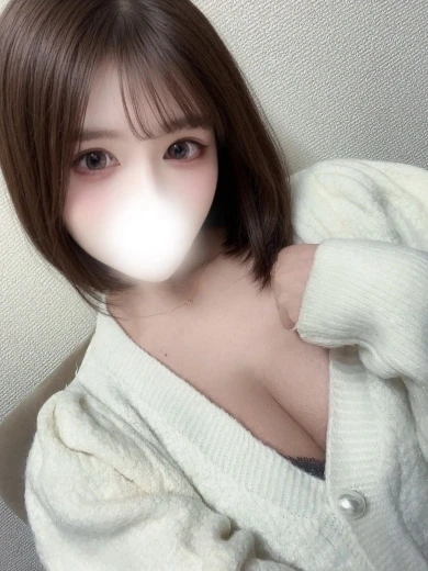 秋葉原のメンズエステなら『AROMA CROWN-アロマクラウン-』 | SSS級りるあ プロフィール