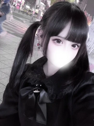 秋葉原のメンズエステなら『AROMA CROWN-アロマクラウン-』 | SSS級しゅり プロフィール