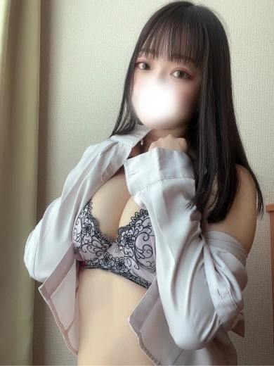秋葉原のメンズエステなら『AROMA CROWN-アロマクラウン-』 | SS級みく プロフィール