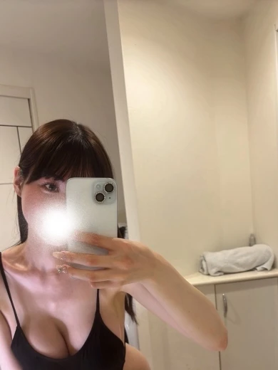 秋葉原のメンズエステなら『AROMA CROWN-アロマクラウン-』 | SS級つむぎ プロフィール