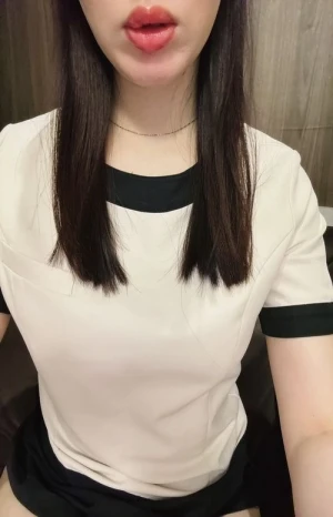 岩本さんのプロフィール|【HEADSPA TOKYO〜ヘッドスパトウキョウ】