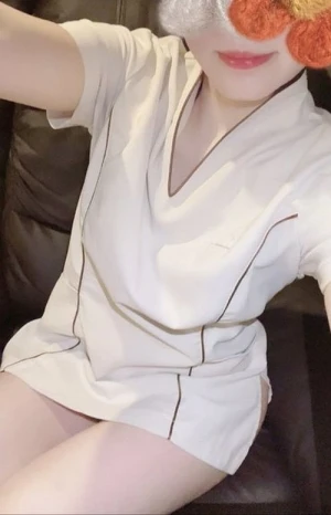 夏目さんのプロフィール|【HEADSPA TOKYO〜ヘッドスパトウキョウ】
