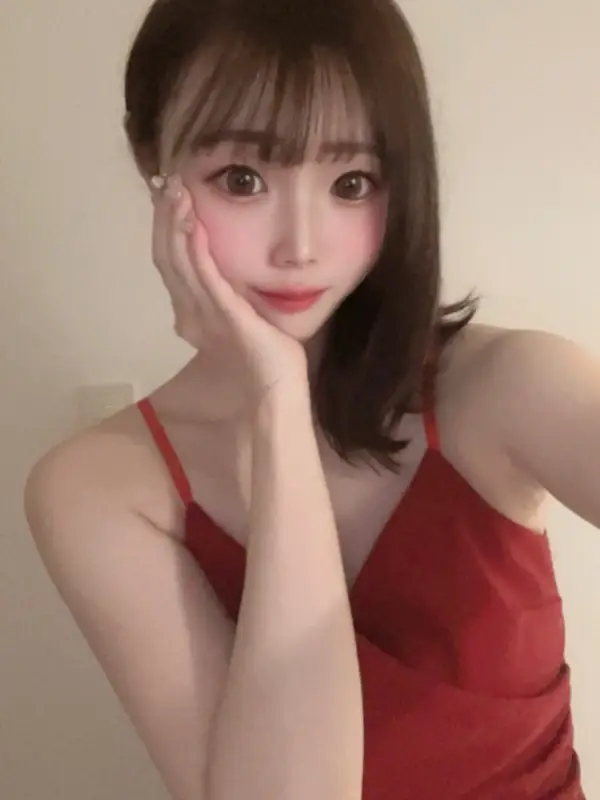 園田 ゆかりさんのプロフィール｜横須賀中央駅からすぐ！　メンズエステ｜横須賀 ブラッドオレンジ
