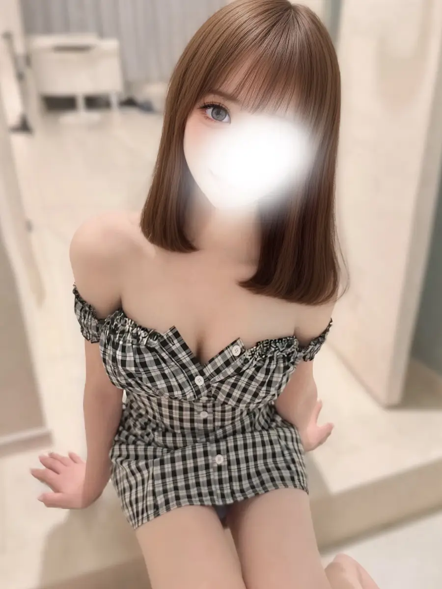 櫻井ひな
