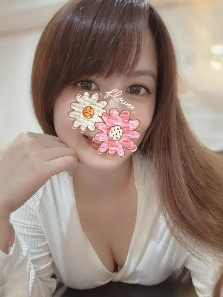 美波ここ