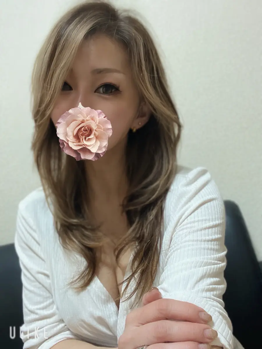 結城りな