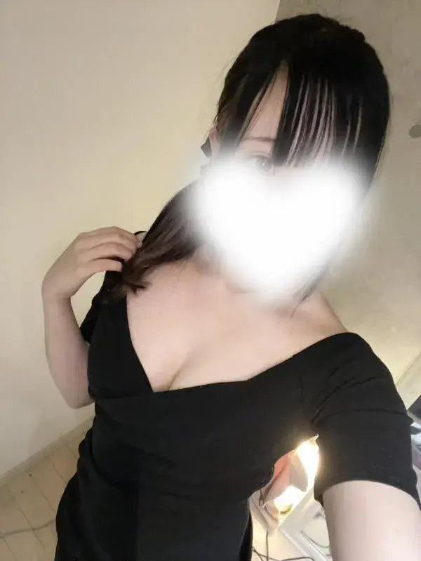 真白 うい