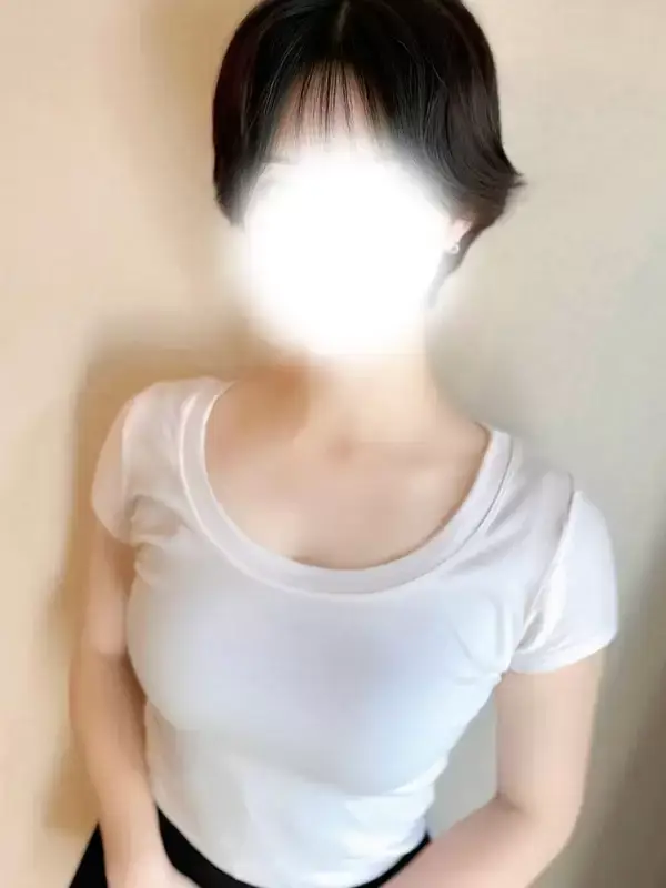 萩野まこと