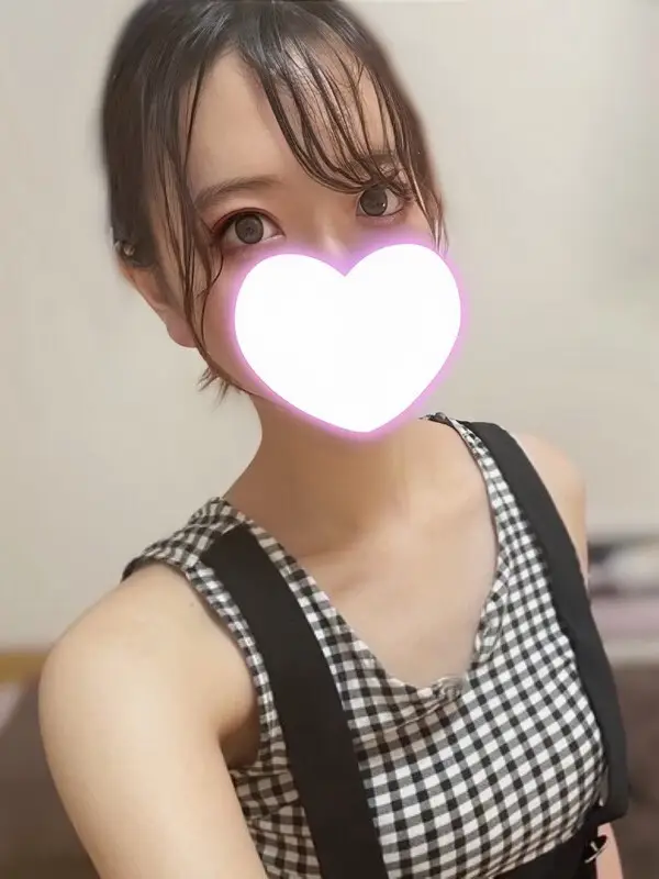 すずかプロフィール｜佐賀市 メンズエステ『Lapin - ラパン -』