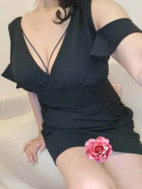彩さんのプロフィール|新大阪・西中島 メンズエステ|Mrs.L’Amant(ミセスラマン)