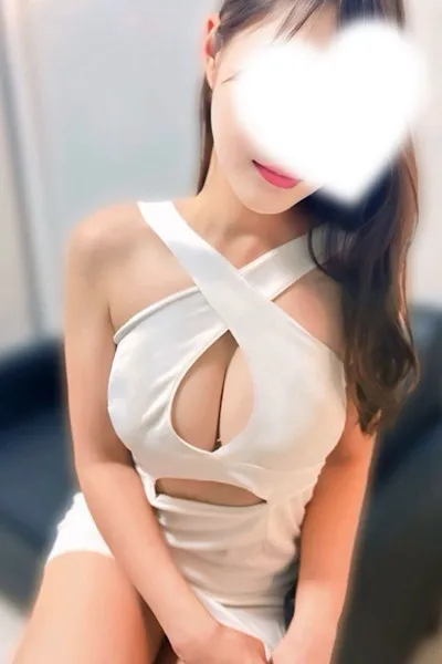 大宮 メンズエステ|Offsuit 〜オフスート〜 大宮 メンズエステ|Offsuit | Therapist - 篠崎 りあ(28歳)