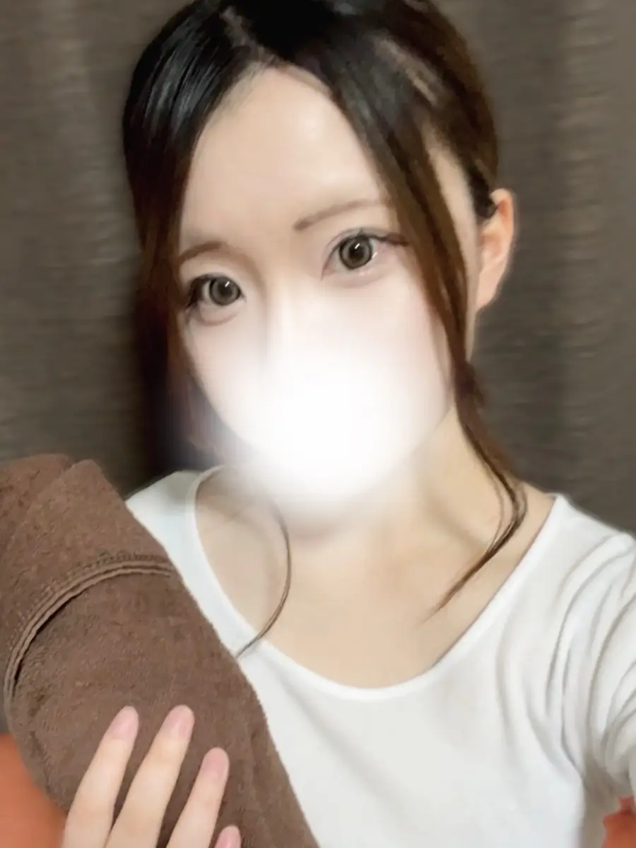 白雪あやね（しらゆき あやね）