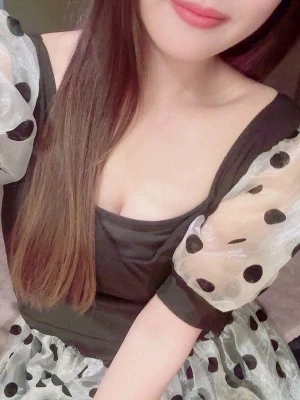 三上えりかさんのプロフィール | 大阪 日本橋のメンズエステ【うさぎのお部屋】