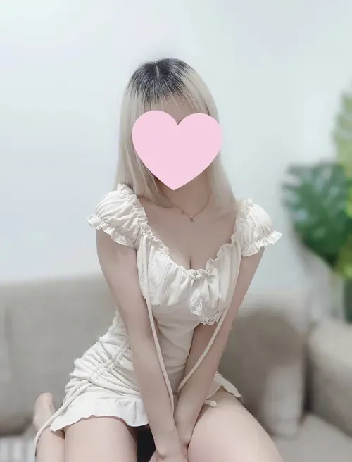 降井りくす〜色気美女の象徴 | セラピスト一覧 | 京都メンズエステ フェアリーベイ 京都駅5分 完全個室&オイルマッサージ 初回割あり