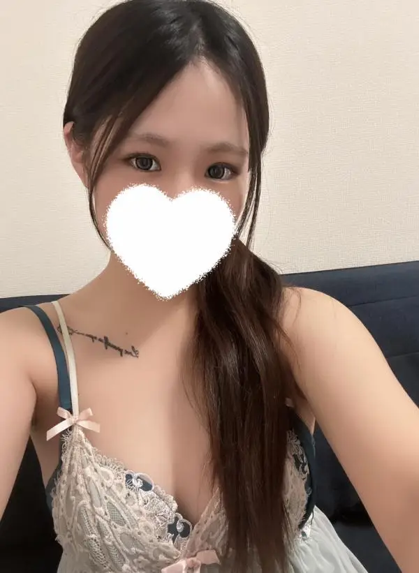 ひな Hina