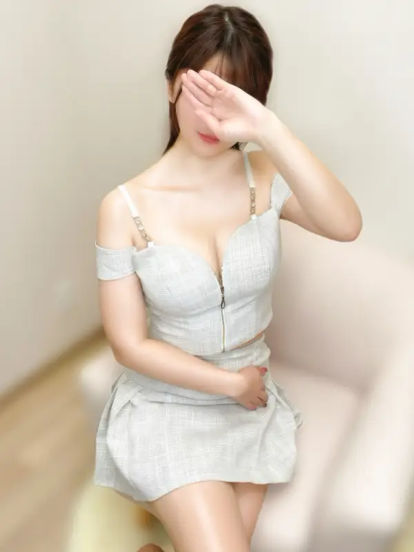 石岡ゆりなさんのプロフィール|池袋 メンズエステ|Madonna(マドンナ)