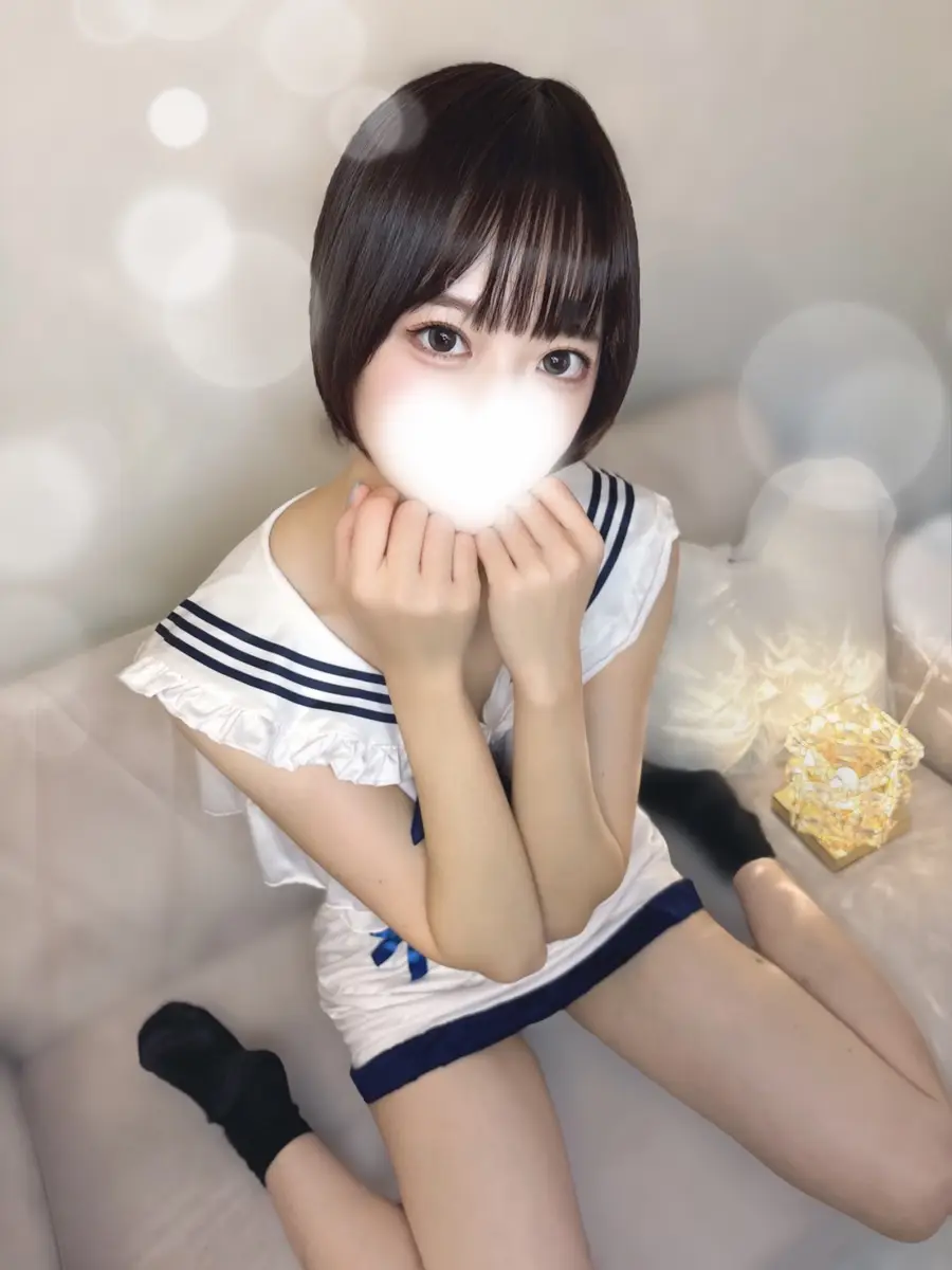 柊木しずく プロフィール|秋葉原 神田 メンズエステ 『めろめろ♡spa秘密基地』