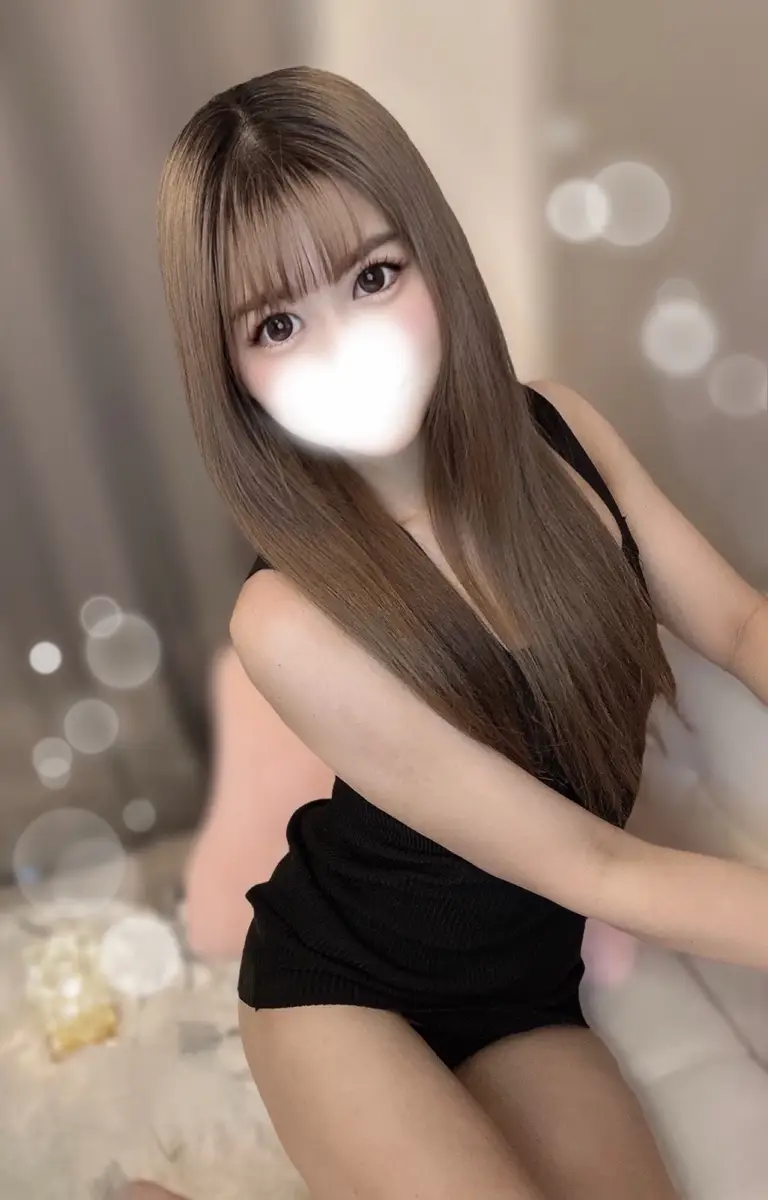愛沢なな