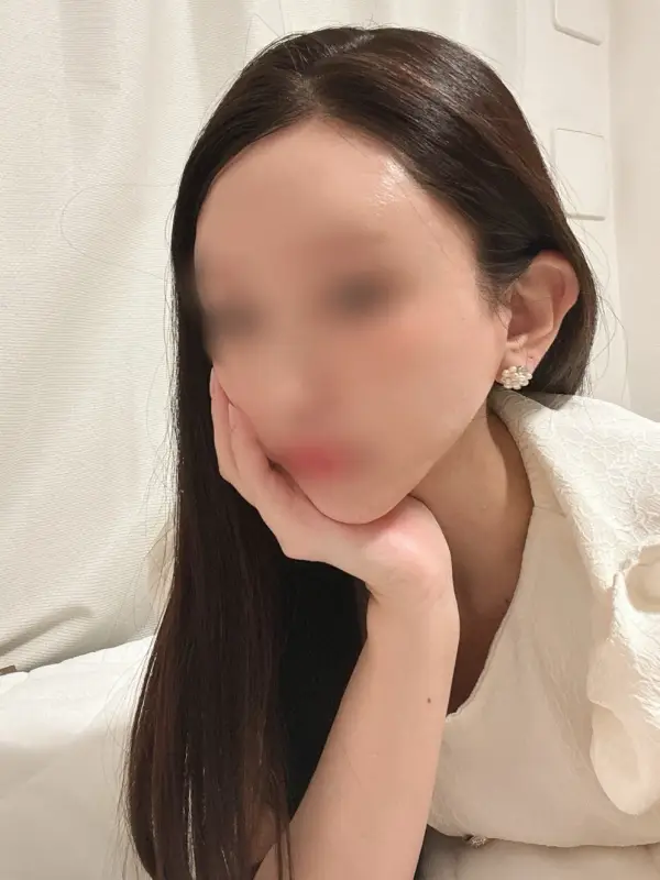 結城 さりなさんのプロフィール｜蒲田メンズエステ  30代40代人妻・熟女専門店｜Sumire Spa（スミレスパ）