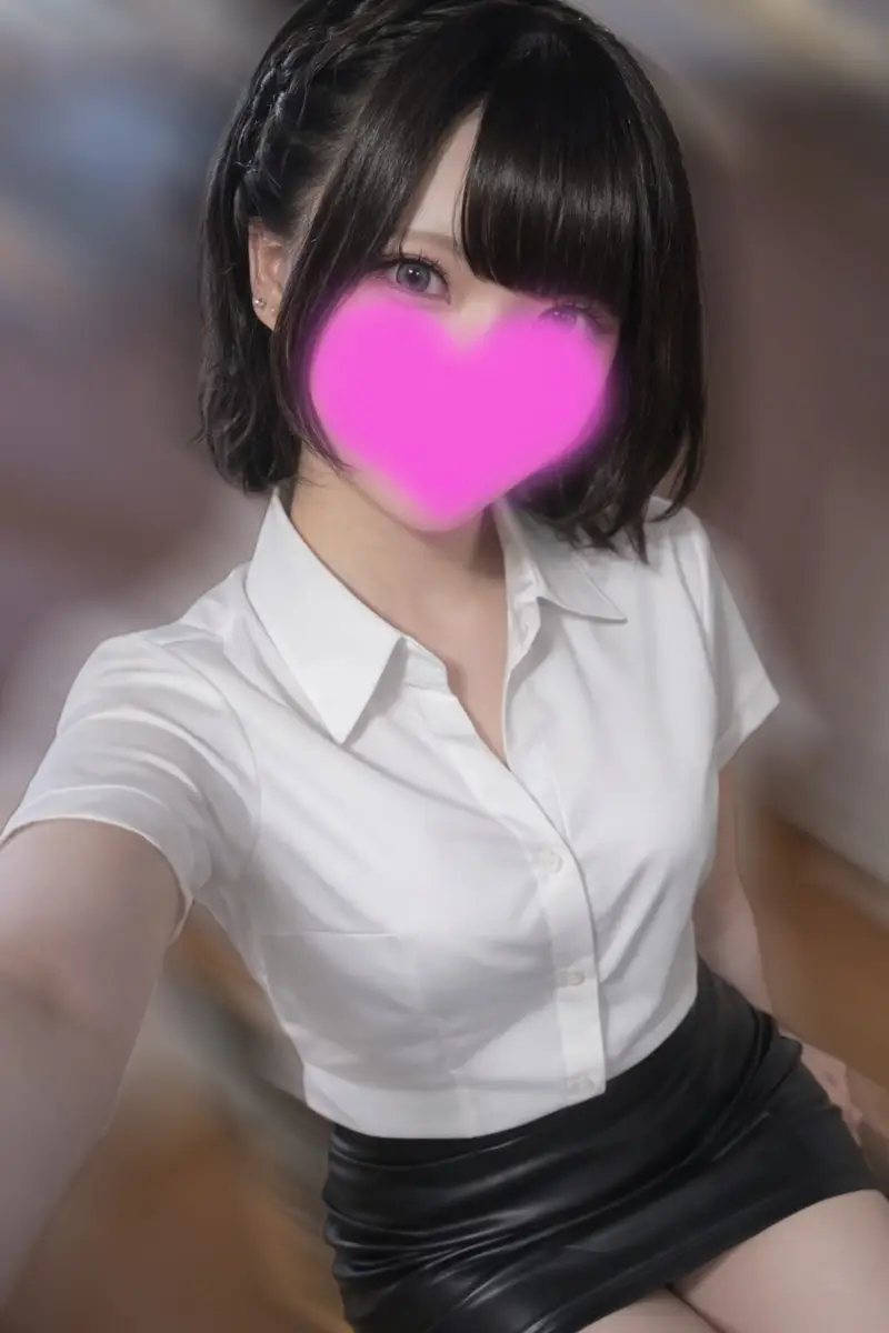 小川 ひなの