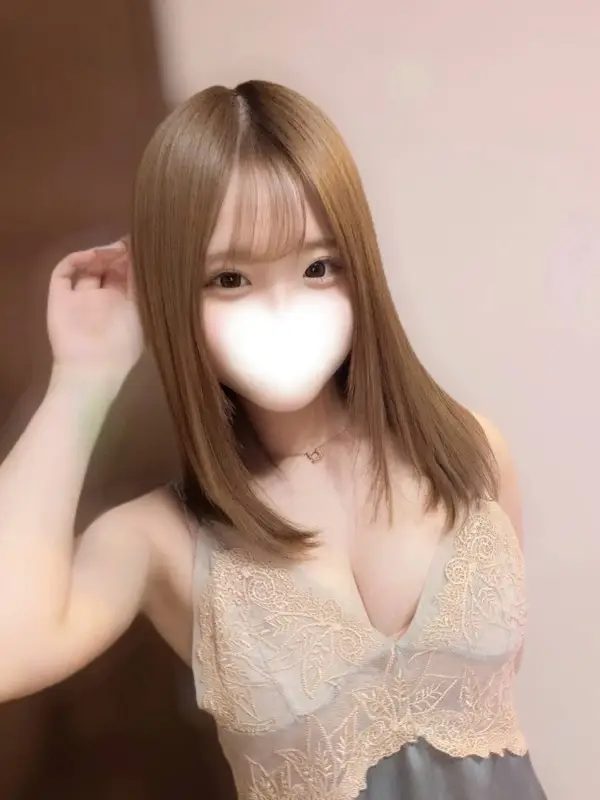 美波ゆな