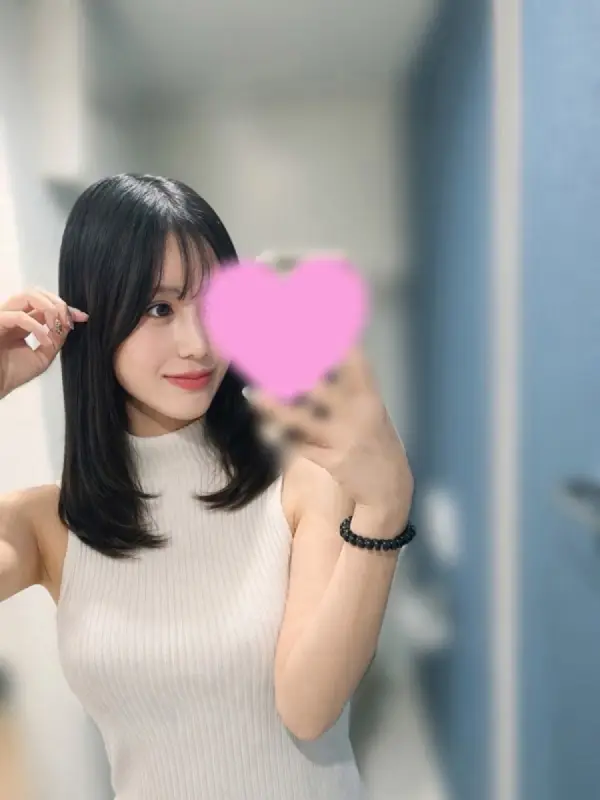 椎名ひよりさんのプロフィール｜巣鴨・大塚で大人気のメンズエステ｜UNICON