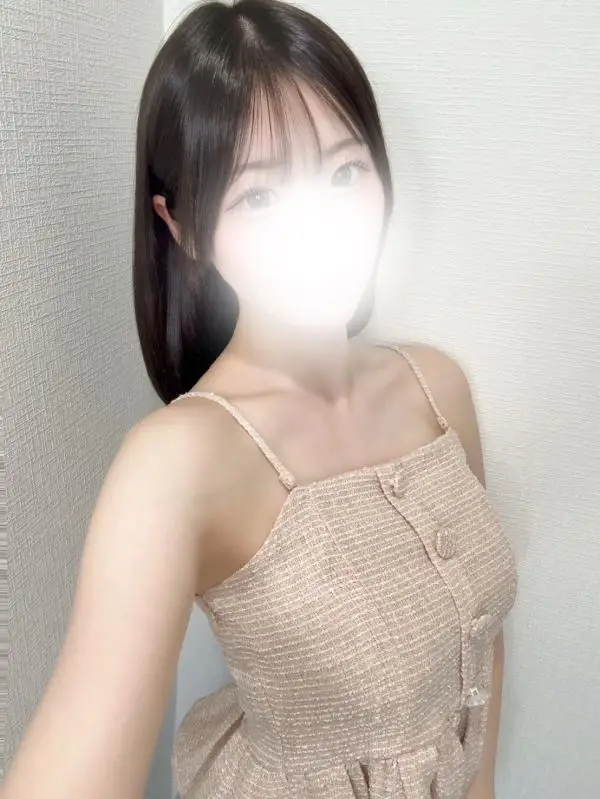 泉あかり|「横浜メンズエステ【Chloe】|完全個室&高級リラクゼーション」