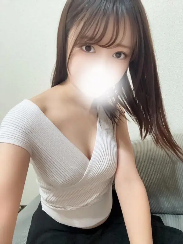 霧島みな|「横浜メンズエステ【Chloe】|完全個室&高級リラクゼーション」