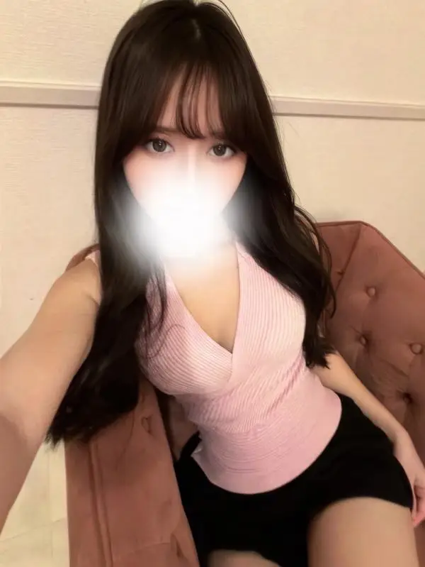 白川りり｜「横浜メンズエステ【Chloe】｜完全個室＆高級リラクゼーション」