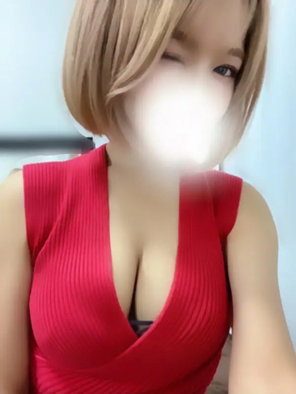 目黒はるひ｜「横浜メンズエステ【Chloe】｜完全個室＆高級リラクゼーション」