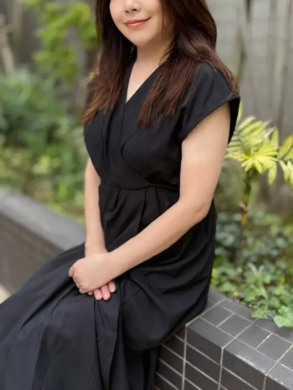 希望【のぞみ】のご紹介│堺筋本町・ 新大阪・堺東 30代〜60代のミセス専門メンズエステ ミセスの子守唄