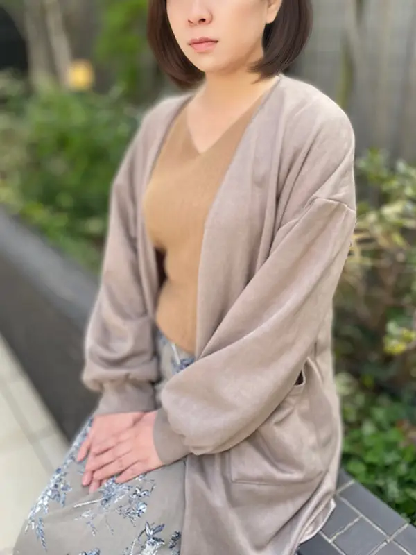 実也子【みやこ】のご紹介│堺筋本町・ 新大阪・堺東 30代〜60代のミセス専門メンズエステ ミセスの子守唄
