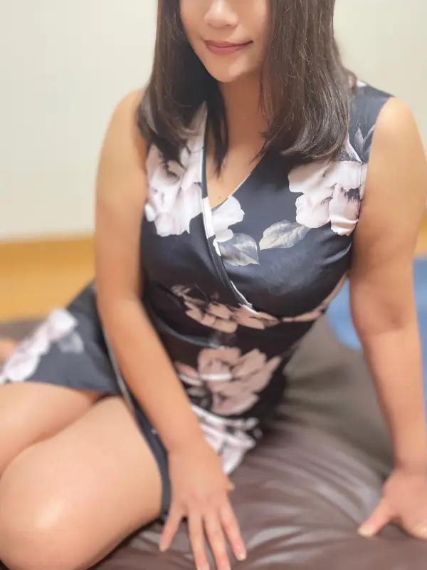双葉【ふたば】のご紹介│堺筋本町・ 新大阪・堺東 30代〜60代のミセス専門メンズエステ ミセスの子守唄