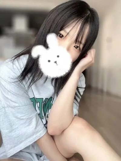 みずき のプロフィール | Artist | 高級メンズエステ「アーティスト」は、芸術的な癒しのオアシス