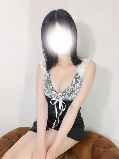 長濱あやか のプロフィール | Artist | 高級メンズエステ「アーティスト」は、芸術的な癒しのオアシス