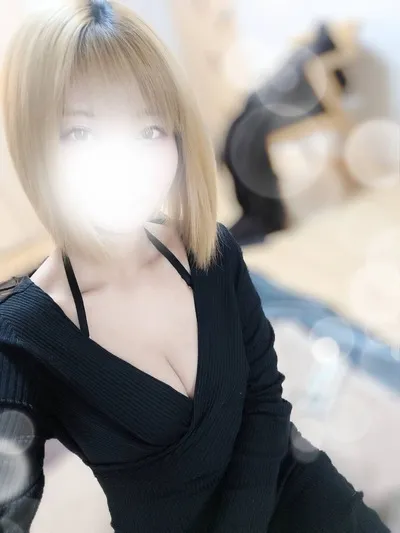 しいな のプロフィール | P-パラ 京都店 烏丸御池ルーム•西院ルーム | 京都 ハイクラスメンズエステ