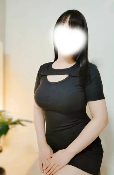 三鷹・武蔵小金井・国分寺・府中・調布メンズエステ AromaELLA | Therapist - 佐伯ふゆか(26歳)