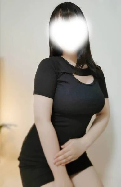 三鷹・武蔵小金井・国分寺・府中・調布メンズエステ AromaELLA | Therapist - 佐伯ふゆか(26歳)