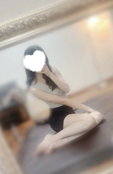 三鷹・武蔵小金井・国分寺・府中・調布メンズエステ AromaELLA | Therapist - 望月あかね(26歳)