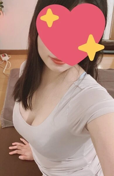 三鷹・武蔵小金井・国分寺・府中・調布メンズエステ AromaELLA | Therapist - 美里(29歳)