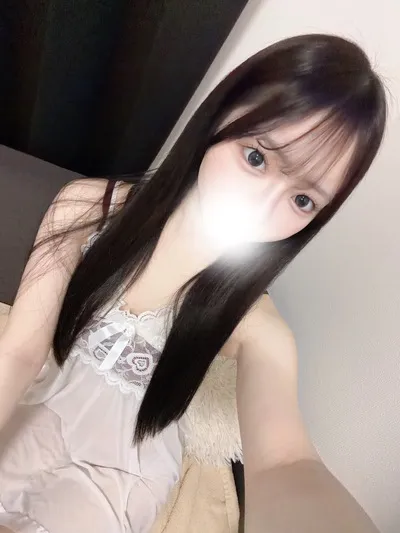 えみ のプロフィール | GOLD CROWN