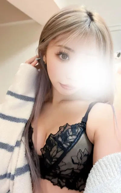 かな のプロフィール | GOLD CROWN
