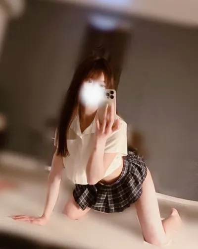 るね のプロフィール | GOLD CROWN