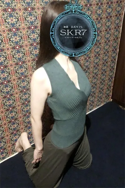 あきな｜池袋駅より徒歩3分日本リフレ「SKR7」
