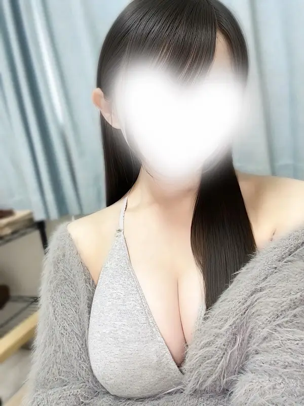 上原あかり | アロマエメラルド赤坂・麻布・恵比寿のメンズエステ