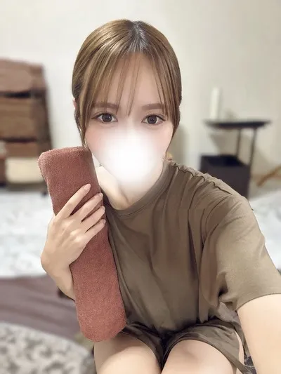 浜辺ゆあ のプロフィール | シルク | 東京メンズエステ