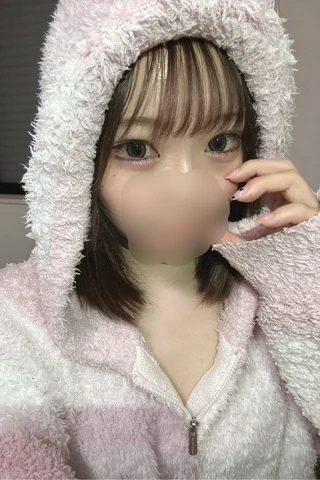REX LUXURY SALON 池袋 秋葉原 高級メンズエステ | Therapist - 雨音まゆ(20歳)
